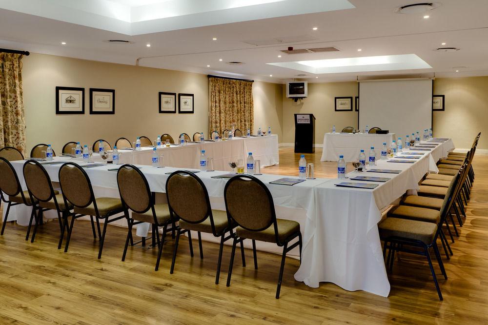 Protea Hotel By Marriott Mahikeng Махикенг Екстериор снимка
