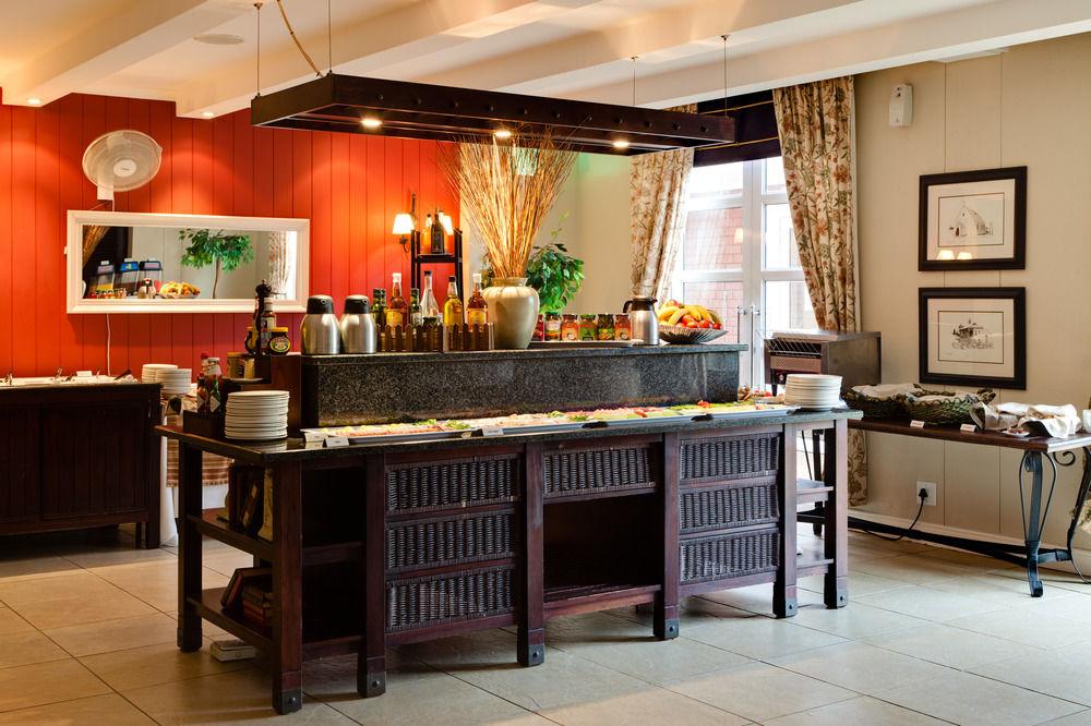 Protea Hotel By Marriott Mahikeng Махикенг Екстериор снимка